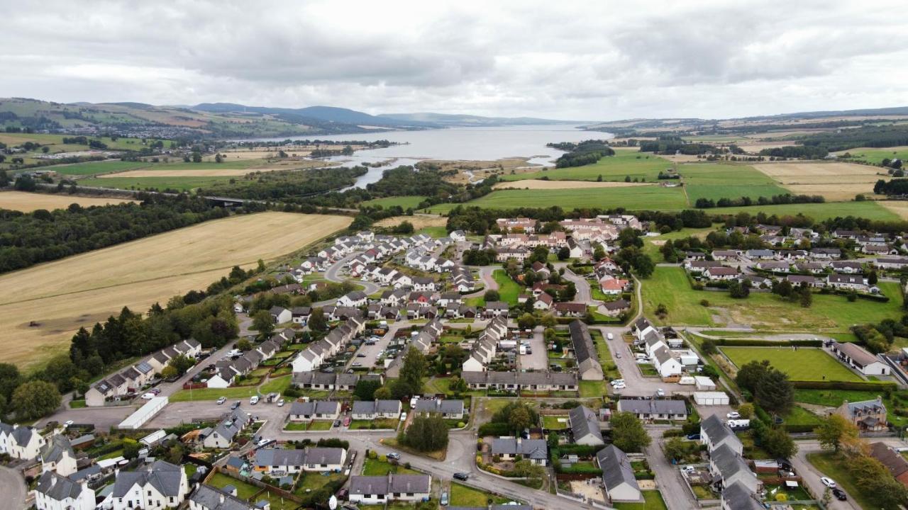 Luxury Cottage With Mountain View'S Cononbridge Exteriör bild