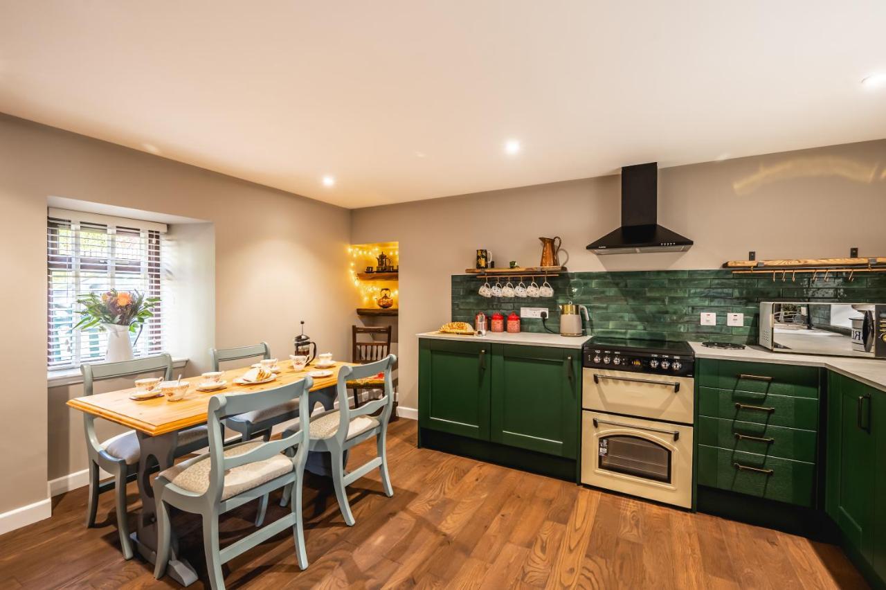 Luxury Cottage With Mountain View'S Cononbridge Exteriör bild