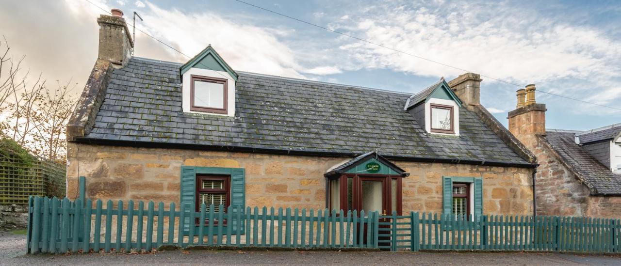 Luxury Cottage With Mountain View'S Cononbridge Exteriör bild